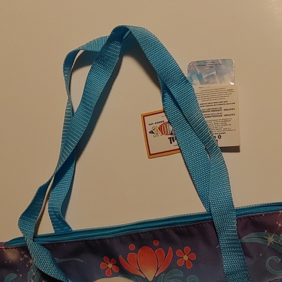 3/$25 DISNEY Frozen waterproof shoulder bag - Picture 7 of 12